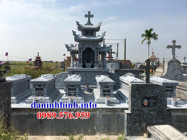 Thiết kế mộ đạo thiên chúa công giáo bằng đá cất để tro hài cốt hỏa táng bán tại Sài Gòn