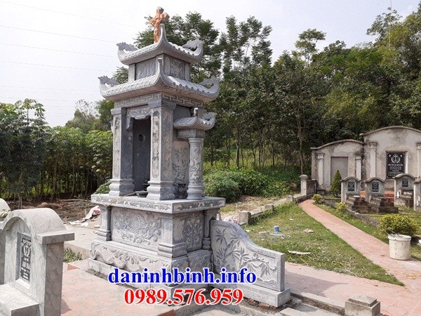 Xây lắp mộ công giáo đạo thiên chúa bằng đá xanh nguyên khối tại Đắk Lắk