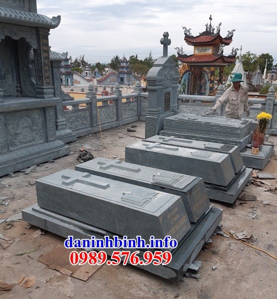 Địa chỉ bán mộ người theo đạo thiên chúa công giáo bằng đá cất để tro hài cốt hỏa táng tại Gia Lai