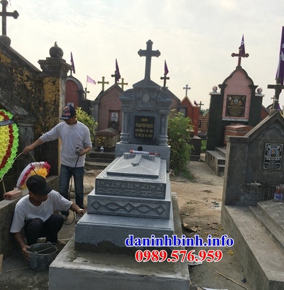Địa chỉ bán mộ người theo đạo thiên chúa công giáo bằng đá xanh Thanh Hóa tại Gia Lai