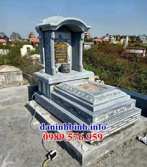Bán báo giá mộ một mái bằng đá xanh Thanh Hóa đẹp tại Quảng Bình