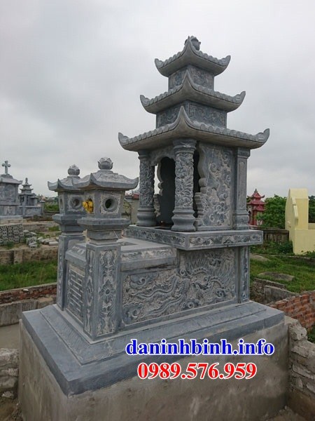 Hình ảnh mộ ba mái bằng đá chạm khắc hoa văn tinh xảo đẹp tại Đắk Nông