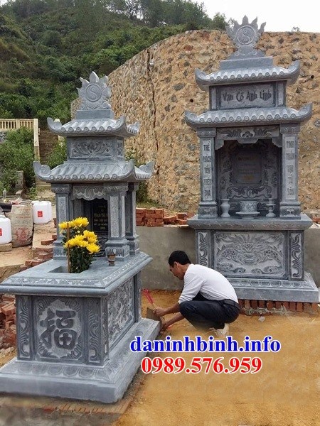 Lăng mộ đôi hai mái bằng đá nguyên khối thiết kế đơn giản bán tại Tuyên Quang