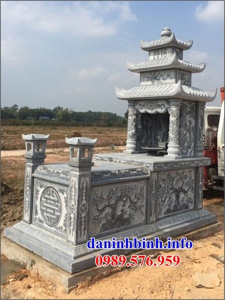Mẫu mộ ba mái bằng đá chạm trổ tứ quý đẹp tại Thừa Thiên Huế