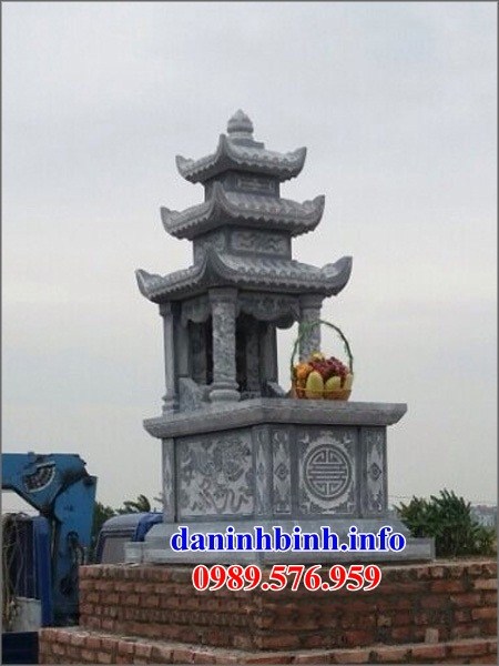 Mẫu mộ ba mái cất hài cốt bằng đá nguyên khối tại Đà Nẵng
