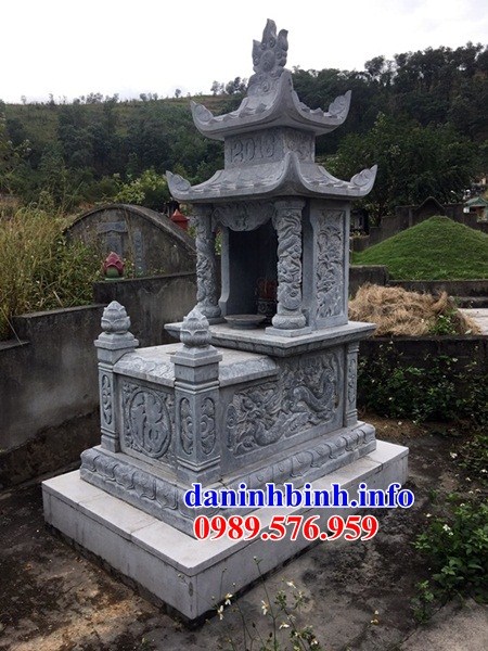 Mẫu mộ hai mái bằng đá Thanh Hóa điêu khắc long phụng tại Long An