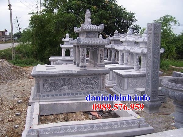 Mẫu mộ hai mái bằng đá chạm khắc hoa văn tinh xảo đẹp bán tại Điện Biên
