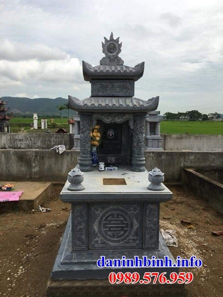Mẫu mộ hai mái bằng đá thiết kế đơn giản bán tại Đắk Lắk