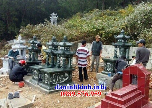 Mẫu mộ hai mái bằng đá tự nhiên bán tại Đắk Lắk