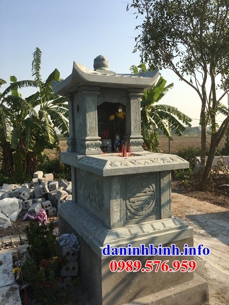 Mẫu mộ một mái bằng đá xanh Thanh Hóa bán tại Điện Biên