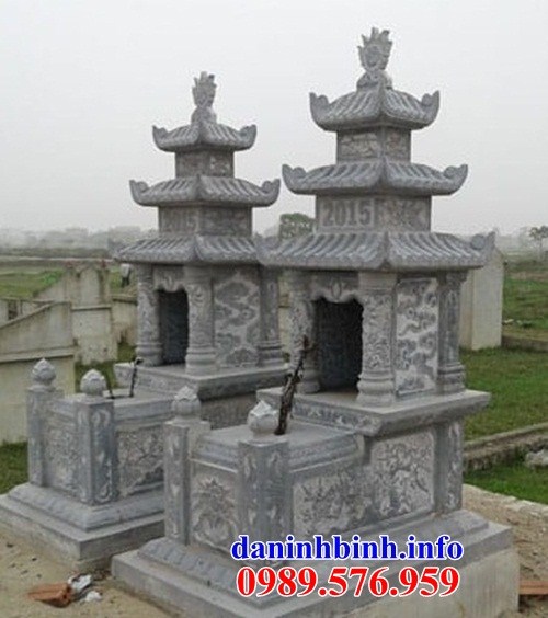 Mẫu mộ đôi ba mái bằng đá tự nhiên chạm khắc hoa văn tinh xảo bán tại Hòa Bình