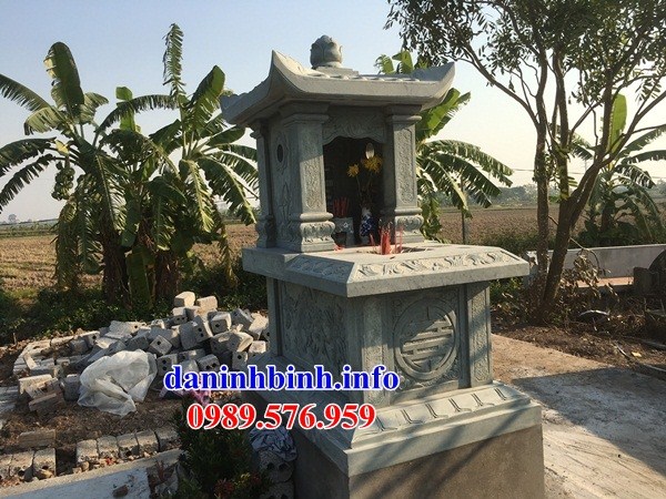 Mẫu mộ đơn một mái bằng đá xanh nguyên khối bán tại Thái Nguyên