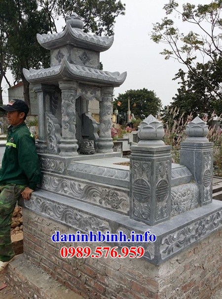 Mộ đơn giản hai mái bằng đá chạm khắc hoa văn tinh xảo bán tại Bình Thuận