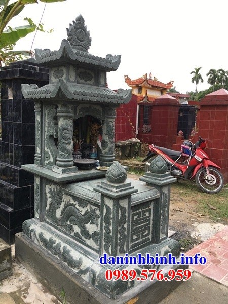 Xây lắp mộ hai mái bằng đá xanh rêu cao cấp đẹp tại Hòa Bình