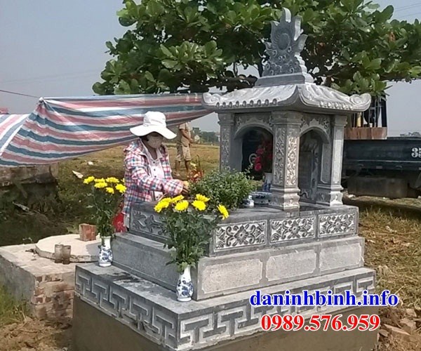 Xây lắp mộ một mái bằng đá khối tự nhiên bán tại Thái Bình