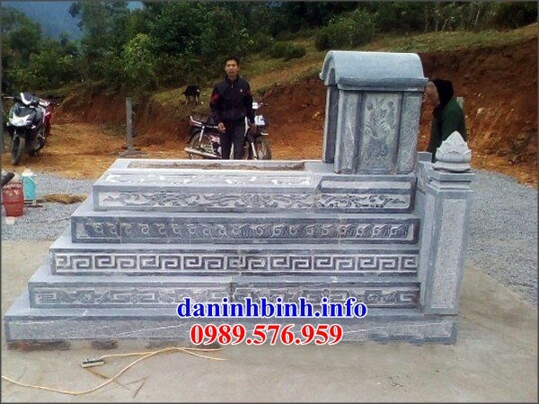 Xây lắp mộ một mái bằng đá xanh Thanh Hóa bán tại Thái Bình