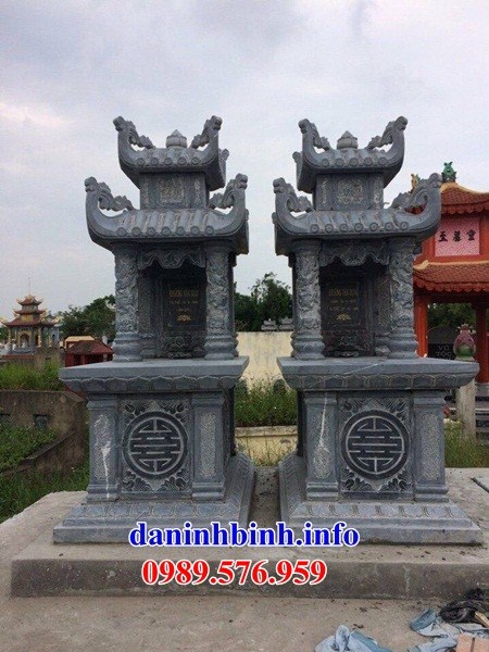 Xây lắp mộ đôi gia đình hai mái bằng đá xanh nguyên khối bán tại Quảng Trị