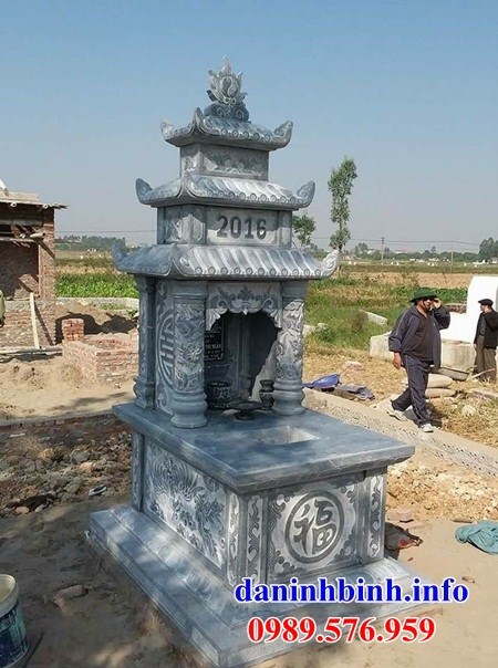 mộ ba mái kích thước đẹp bằng đá mỹ nghệ Ninh Bình bán tại Bạc Liêu