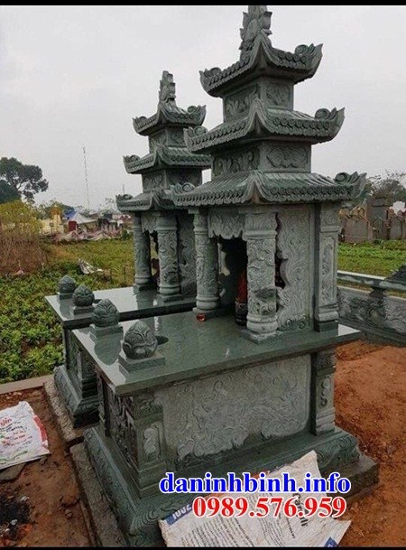 mộ ba mái kích thước đẹp bằng đá xanh rêu nguyên khối bán tại Bạc Liêu