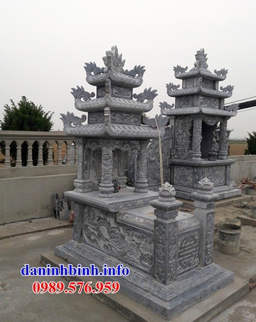 mộ ba mái thiết kế đẹp bằng đá cất để tro hài cốt hỏa táng bán tại Quảng Bình
