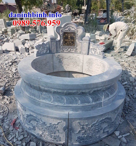 Hình ảnh mộ tròn khu nghĩa trang gia đình dòng họ bằng đá xanh Thanh Hóa bán tại Hưng Yên