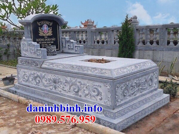 Hình ảnh mộ đơn giản hậu bành bằng đá kích thước lớn bán tại Ninh Bình