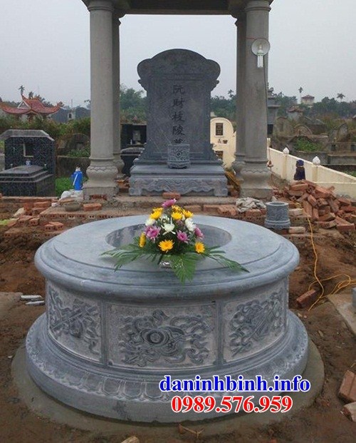 Lăng mộ tròn khu nghĩa trang gia đình dòng họ bằng đá tự nhiên nguyên khối tại Lâm Đồng
