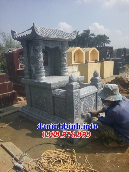 Mẫu mộ cất tro cốt một mái bằng đá kích thước chuẩn phong thủy tại Cao Bằng