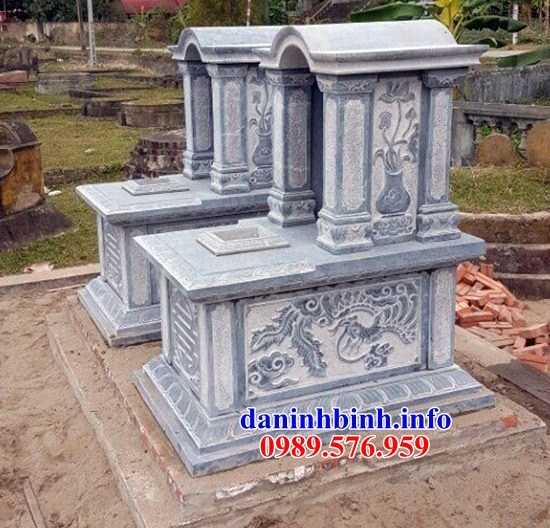 Mẫu mộ cất tro cốt một mái bằng đá điêu khắc long phụng tại Cao Bằng