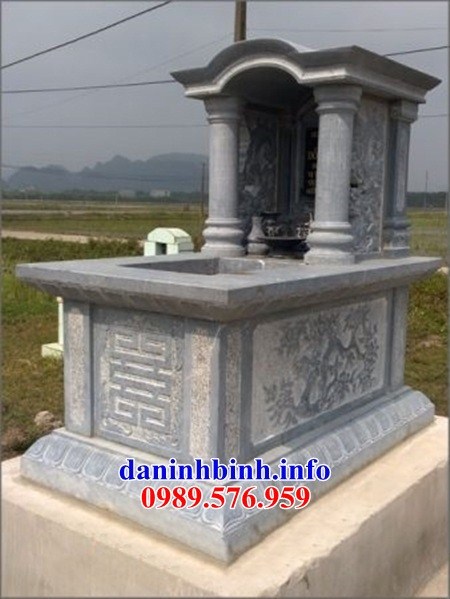 Mẫu mộ hai mái cất tro cốt bằng đá tự nhiên tại Bình Phước