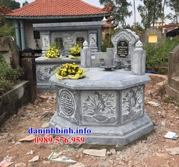 Mẫu mộ hình tròn bằng đá chạm khắc hoa văn tinh xảo bán tại Hà Nội