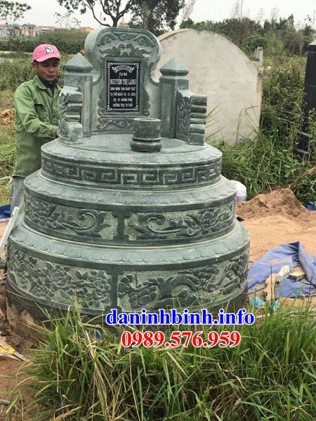 Mẫu mộ hình tròn bằng đá xanh rêu điêu khắc rồng bán tại Hà Nội