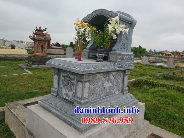 Mẫu mộ một mái để hài cốt bằng đá bán báo giá tại Ninh Bình