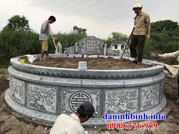 Mẫu mộ tròn bằng đá mỹ nghệ kích thước lớn tại An Giang