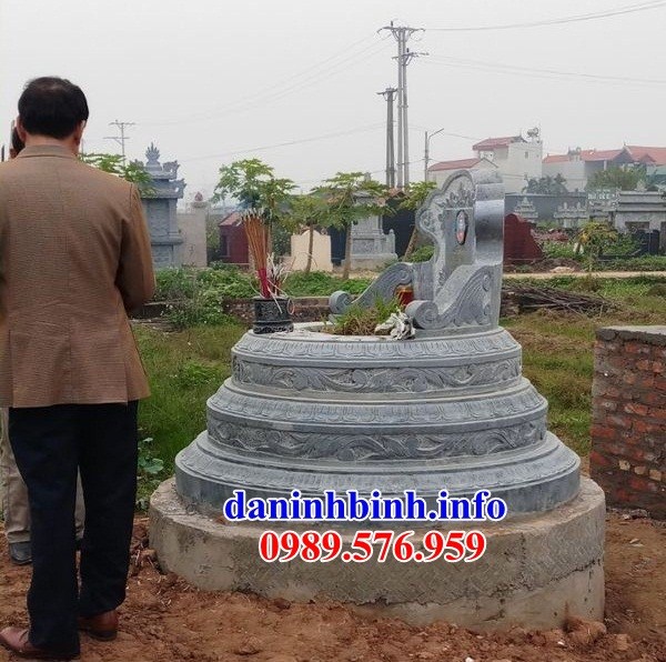 Mẫu mộ tròn tam cấp xây sẵn bằng đá xanh Thanh Hóa tại Tiền Giang