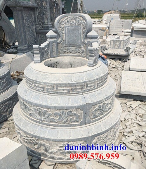 Mẫu mộ tròn tam cấp để hài cốt hỏa táng bằng đá thiết kế đơn giản tại Đồng Nai