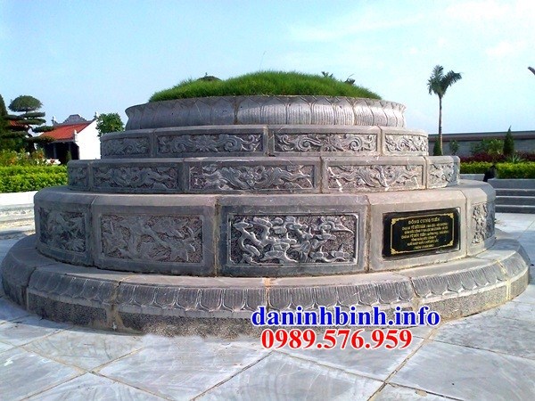 Mẫu mộ tròn thiết kế đẹp khu nghĩa trang gia đình dòng họ bằng đá xanh tự nhiên tại Vĩnh Long