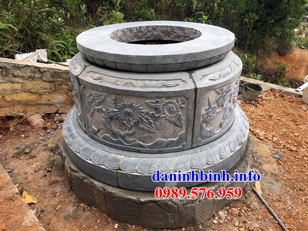 Mẫu mộ tổ tròn khu nghĩa trang gia đình dòng họ cất tro cốt bằng đá nguyên khối tại Tuyên Quang