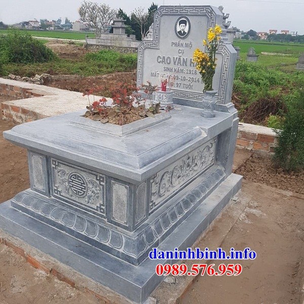 Mẫu mộ đơn giản không mái bằng đá Ninh Bình đẹp tại An Giang