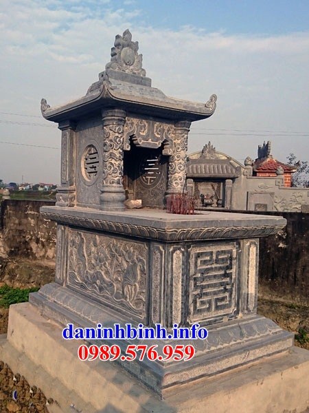 Mẫu mộ đơn giản một mái bằng đá chạm khắc hoa văn tinh xảo tại Bà Rịa Vũng Tàu