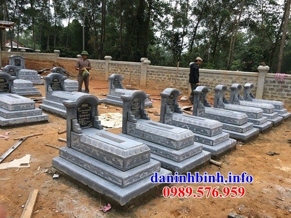 Mẫu mộ đơn giản tam cấp bằng đá xanh Thanh Hóa bán tại Trà Vinh