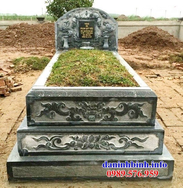 Mẫu mộ đơn giản tam sơn bằng đá xanh rêu đẹp tại An Giang