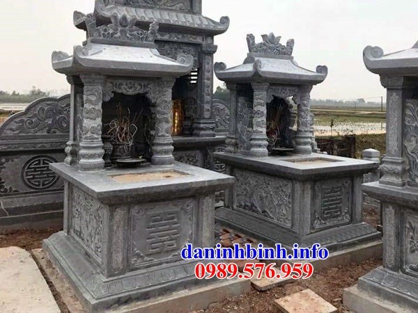 Xây làm mộ một mái bằng đá xanh nguyên khối bán tại Kiên Giang