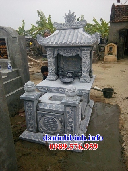 mộ một mái kích thước đẹp bằng đá xanh nguyên khối bán tại Đà Nẵng