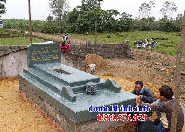 mộ tam cấp tam sơn thiết kế đẹp bằng đá hoa cương cao cấp bán tại Hòa Bình