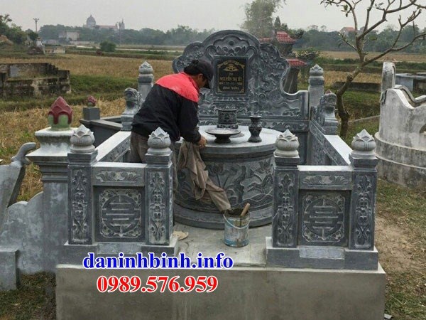 mộ tổ tròn kích thước đẹp khu nghĩa trang gia đình dòng họ bằng đá xanh tự nhiên bán tại Cao Bằng