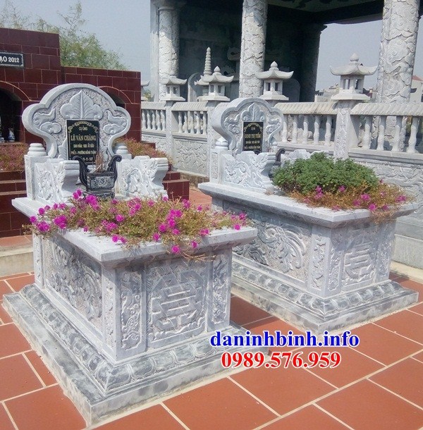 mộ đơn giản không mái thiết kế đẹp bằng đá xanh tự nhiên bán tại Đồng Nai